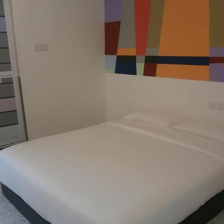 F.M Guesthouse Kampong Darat Tanah Puteh Exteriör bild