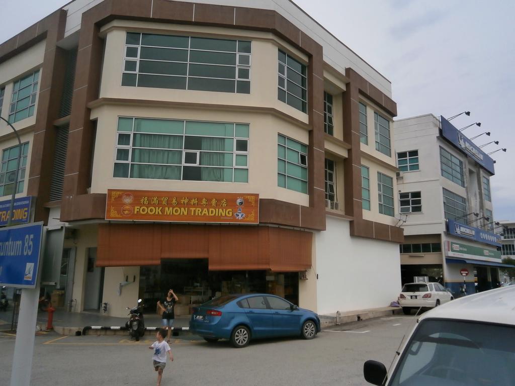F.M Guesthouse Kampong Darat Tanah Puteh Exteriör bild